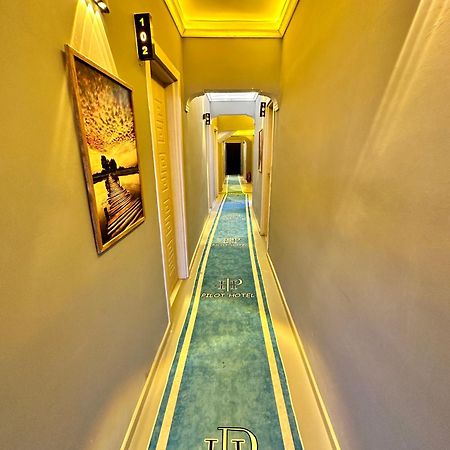 Pilot Hotel Arnavutkoy ภายนอก รูปภาพ
