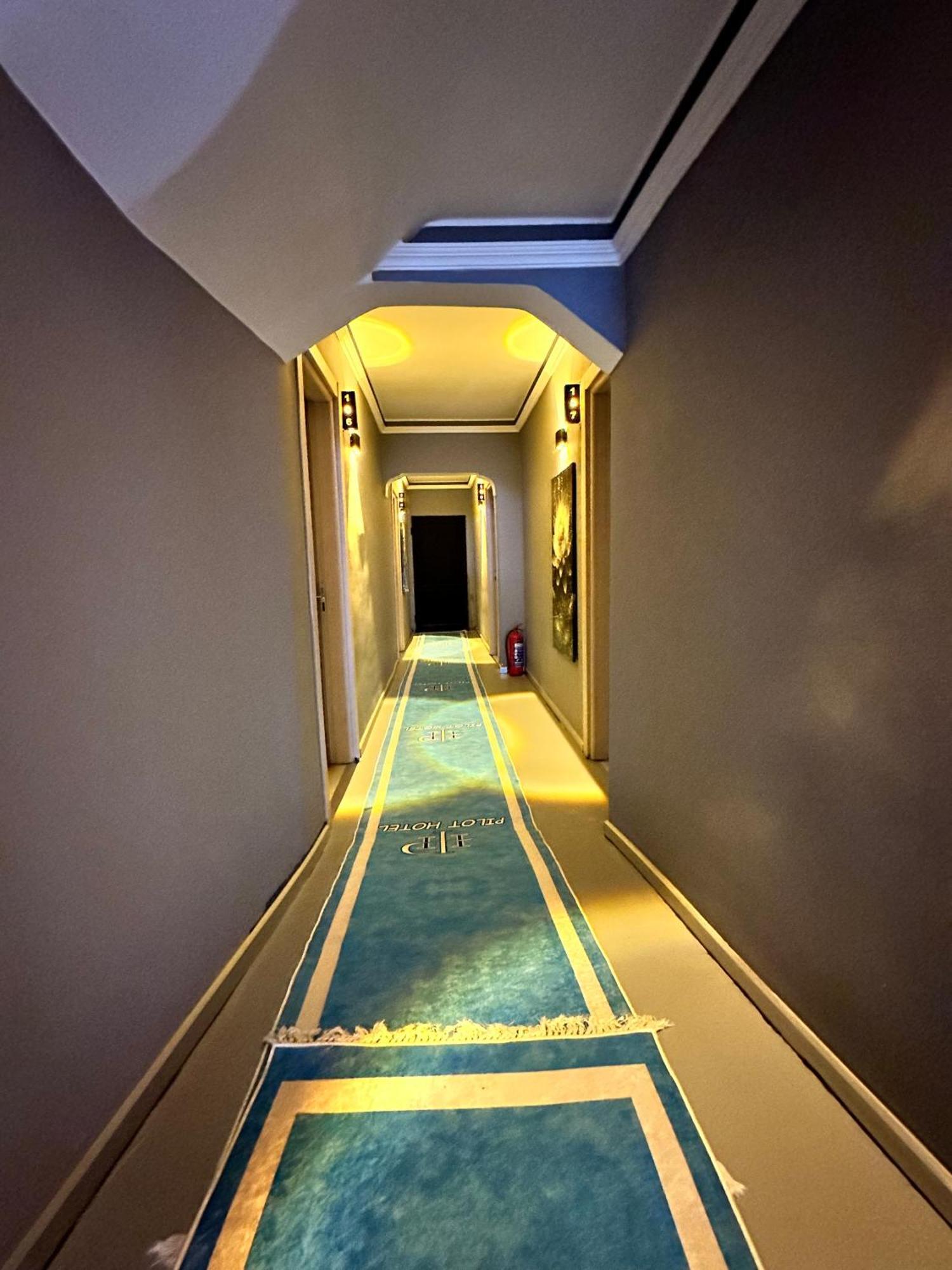Pilot Hotel Arnavutkoy ภายนอก รูปภาพ
